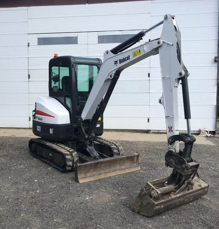 bobcat-e32